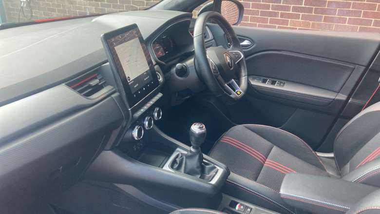 Renault Captur 1.3 Mild hybrid 140 R.S. Line 5dr Petrol Hatchback